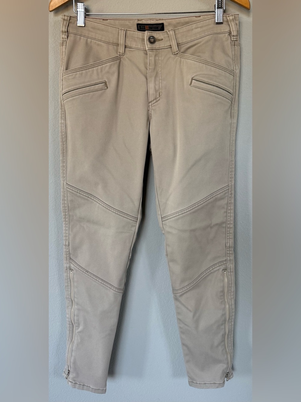 5.11 Tactical Women’s Tan Pants | Size 8 | Cargo Pockets | Outdoor Utility